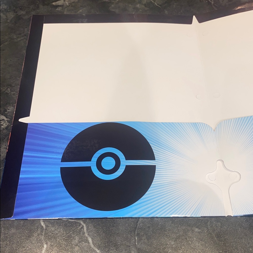Pokémon Bundle - Picture 7 of 10
